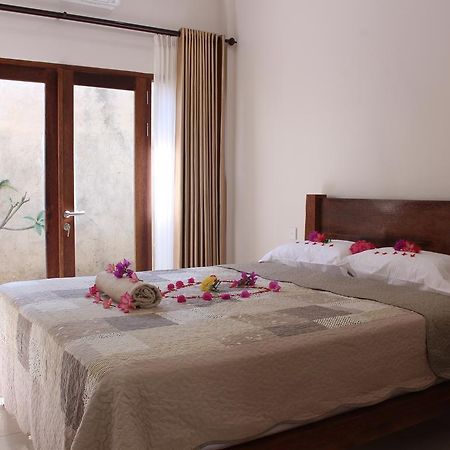 Kampoeng Senggigi Hotel Mangsit Екстериор снимка