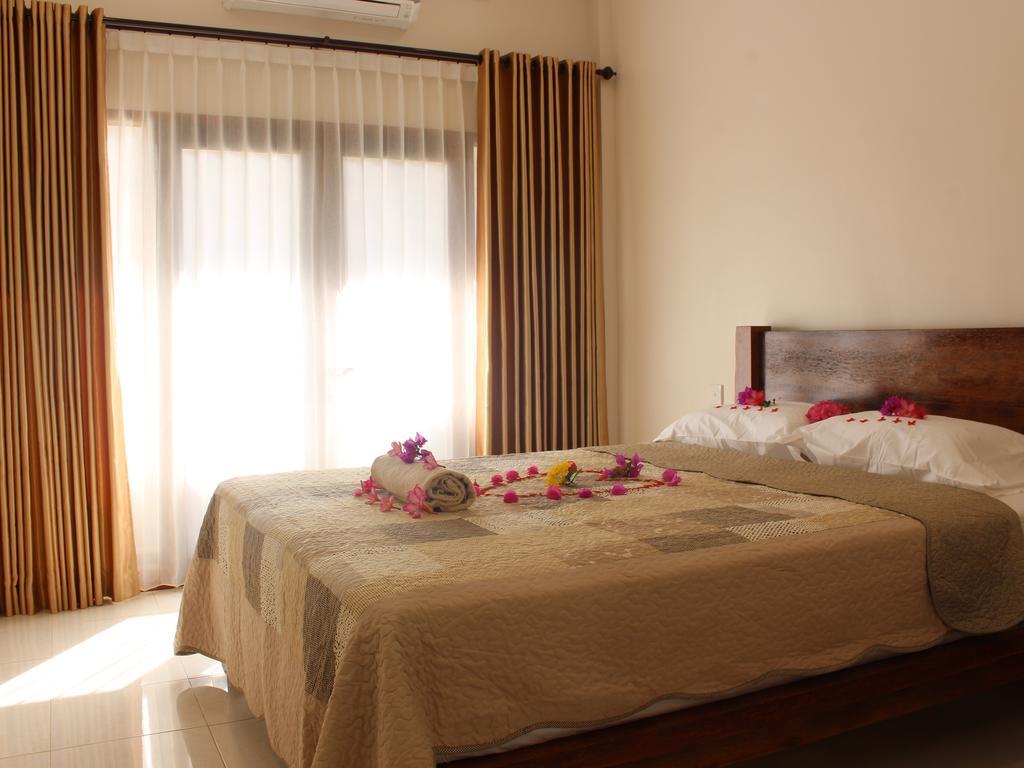 Kampoeng Senggigi Hotel Mangsit Екстериор снимка